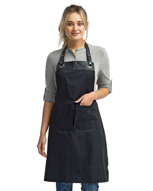 elegant-bib-apron-with-central-pocket-detail elegant bib apron with central pocket detail