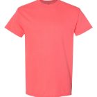 Gildan gender-neutral shirt for casual outfits